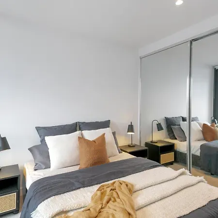 Rest Collection Apartments At Melbourne Quarter Exterior photo