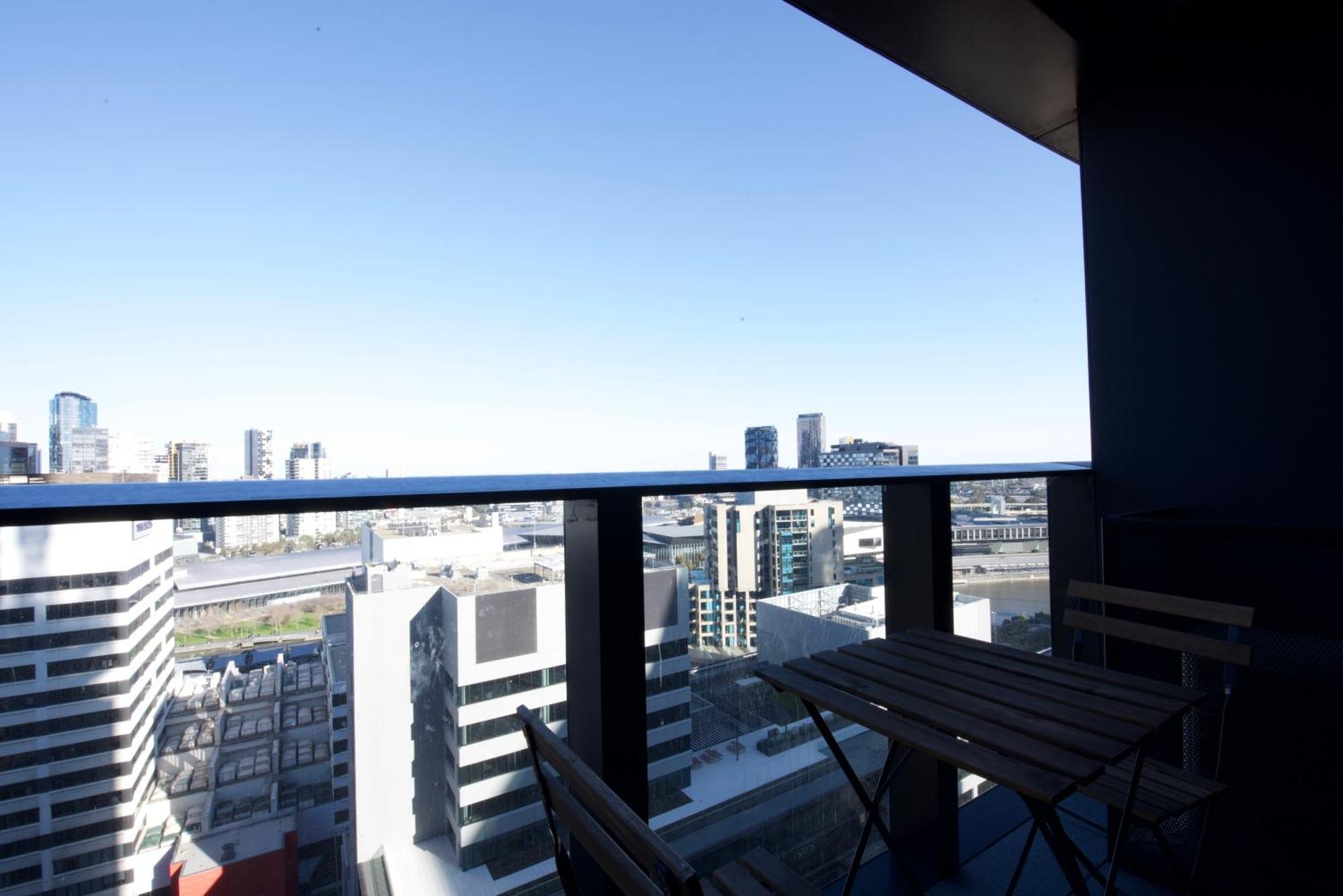 Rest Collection At Quarter Apartment