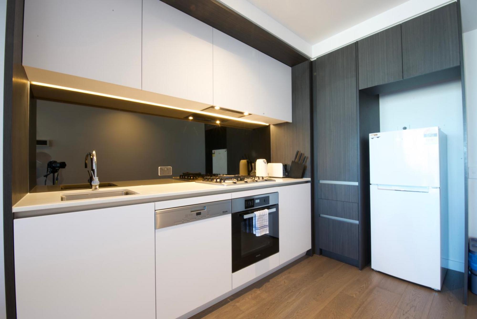 Rest Collection At Quarter Apartment Melbourne